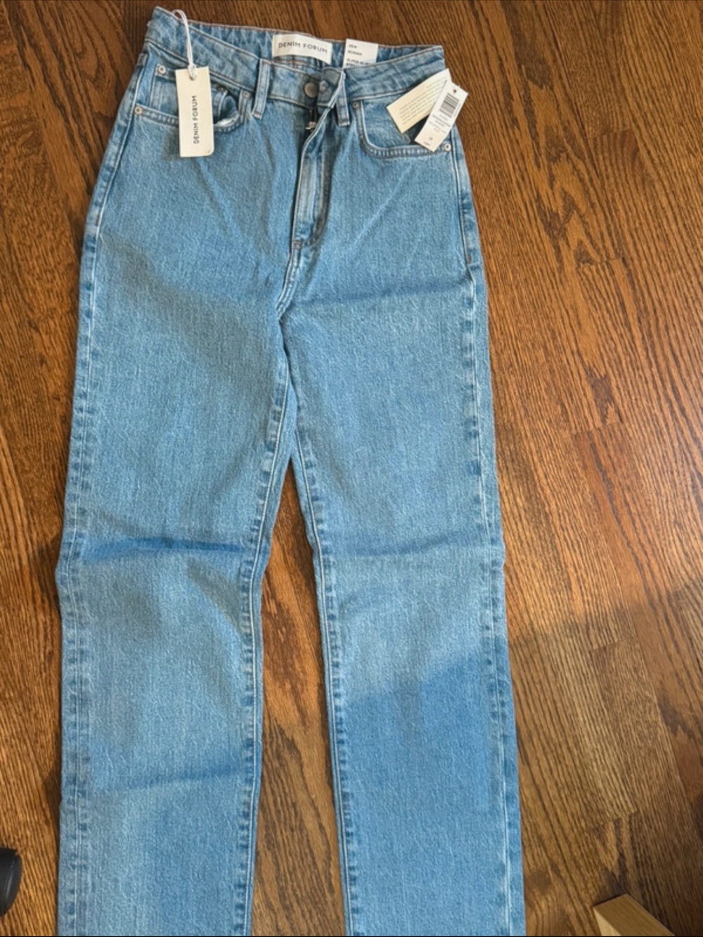 Aritzia Denim Forum Rowan Super High-Rise
Straight Jeans size 25